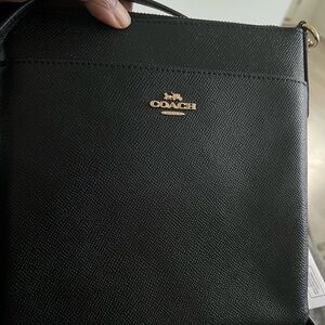 Coach crossbody leather black